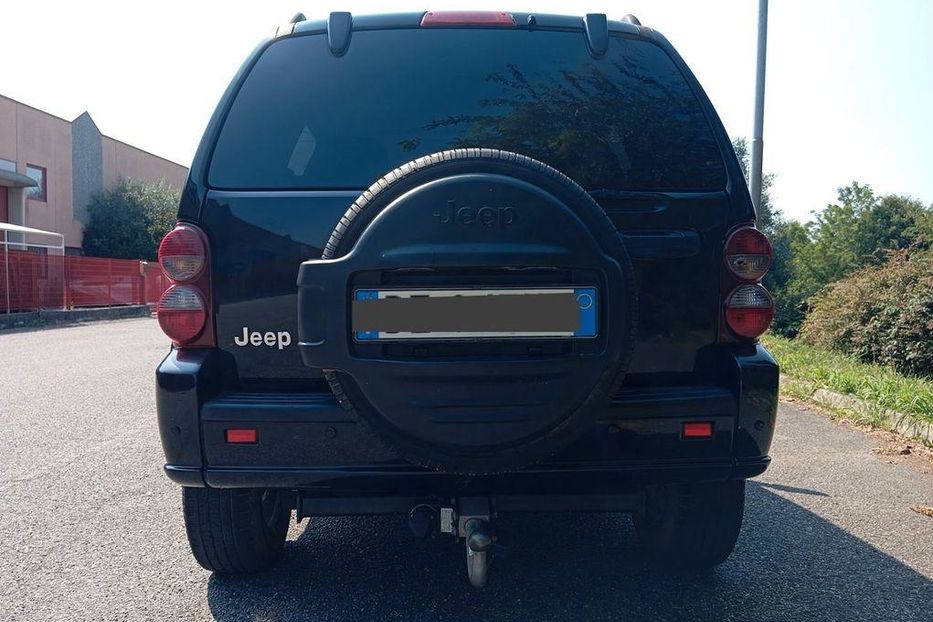 Продам Jeep Cherokee 2005 года в Харькове