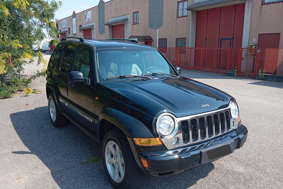 Продам Jeep Cherokee 2005 года в Харькове