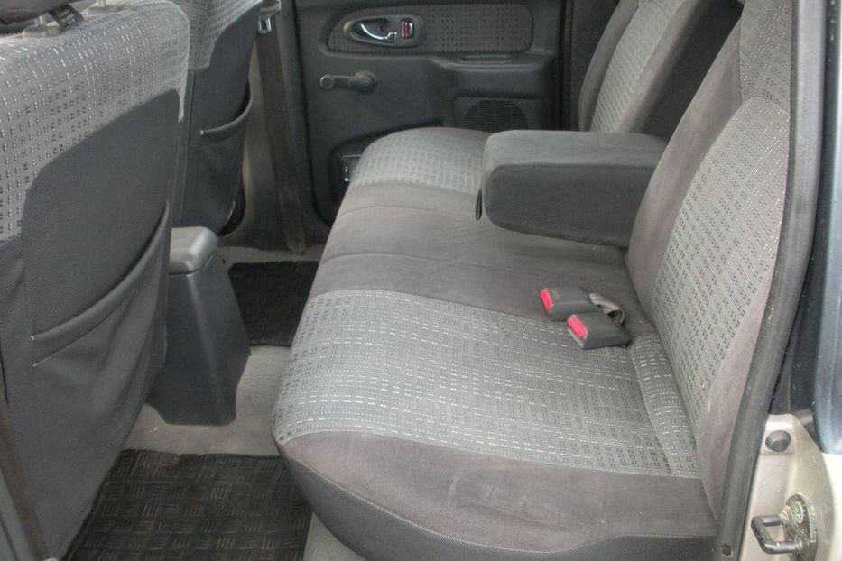 Продам Mitsubishi L 200 2004 года в г. Забороль, Волынская область