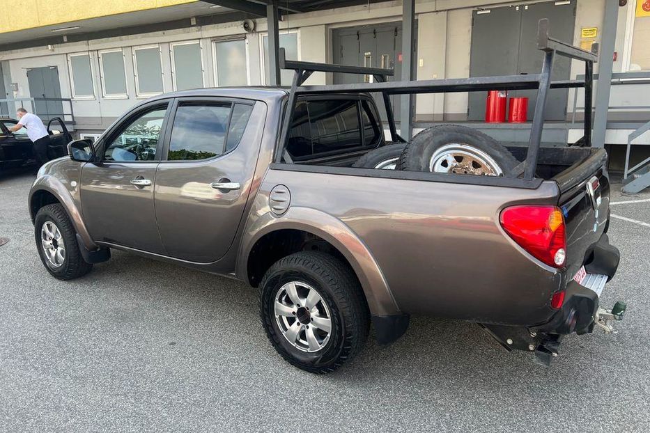 Продам Mitsubishi L 200 2012 года в г. Заречное, Ровенская область