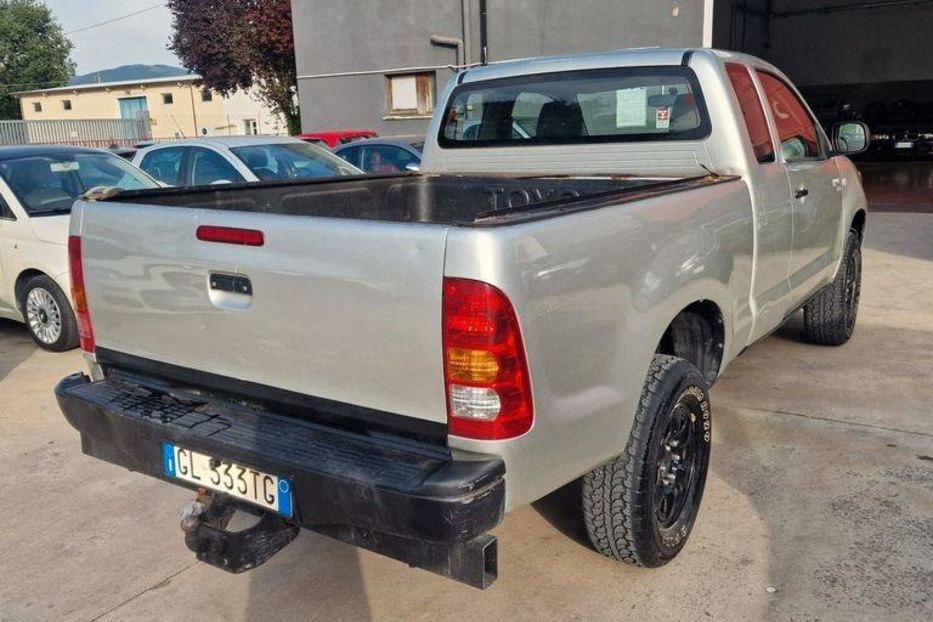 Продам Toyota Hilux 2006 года в Днепре