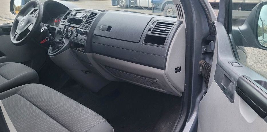 Продам Volkswagen T5 (Transporter) пасс. 2008 года в Запорожье