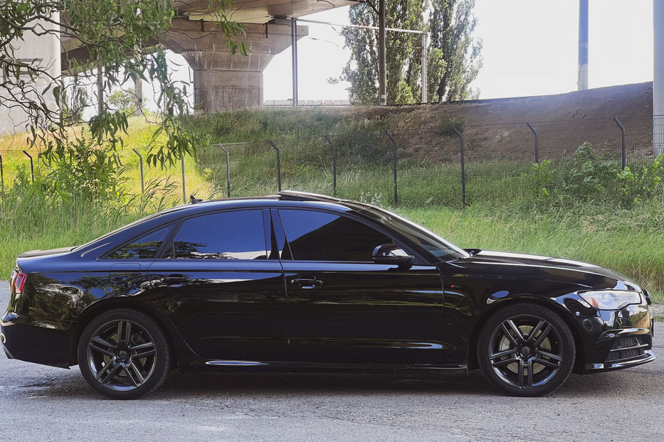 Продам Audi A6 S-line 2014 года в Киеве