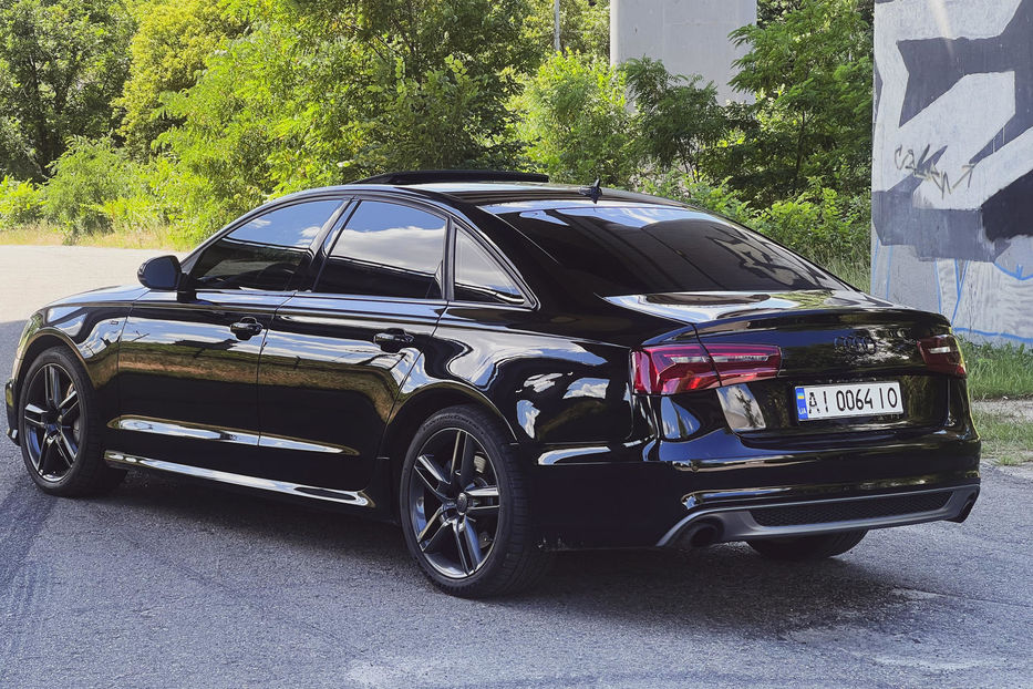 Продам Audi A6 S-line 2014 года в Киеве