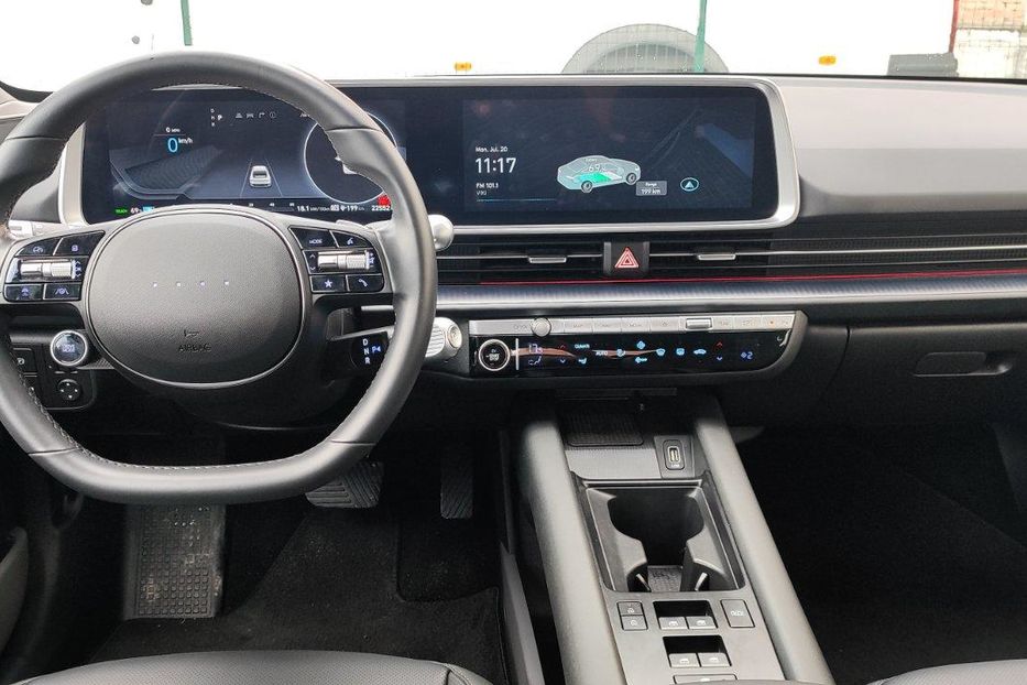 Продам Hyundai Ioniq Ioniq 6 SEL 2023 года в Киеве