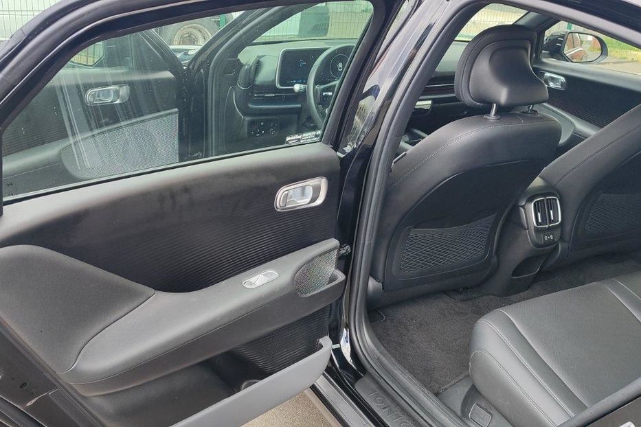 Продам Hyundai Ioniq Ioniq 6 SEL 2023 года в Киеве