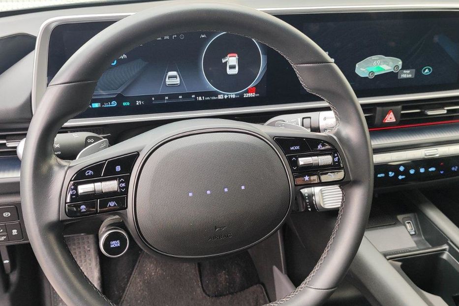 Продам Hyundai Ioniq Ioniq 6 SEL 2023 года в Киеве