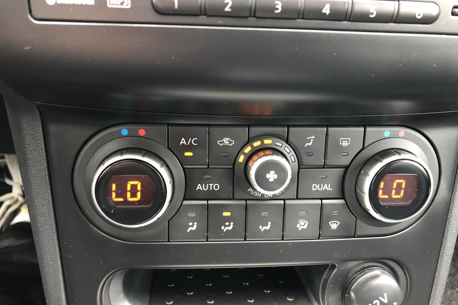 Продам Nissan Qashqai 2012 года в г. Коростень, Житомирская область