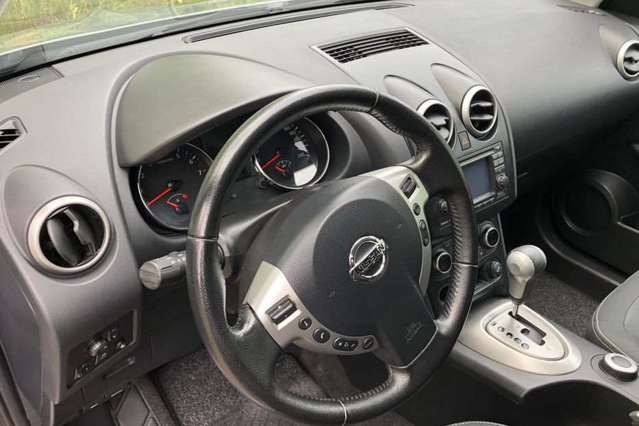 Продам Nissan Qashqai 2012 года в г. Коростень, Житомирская область