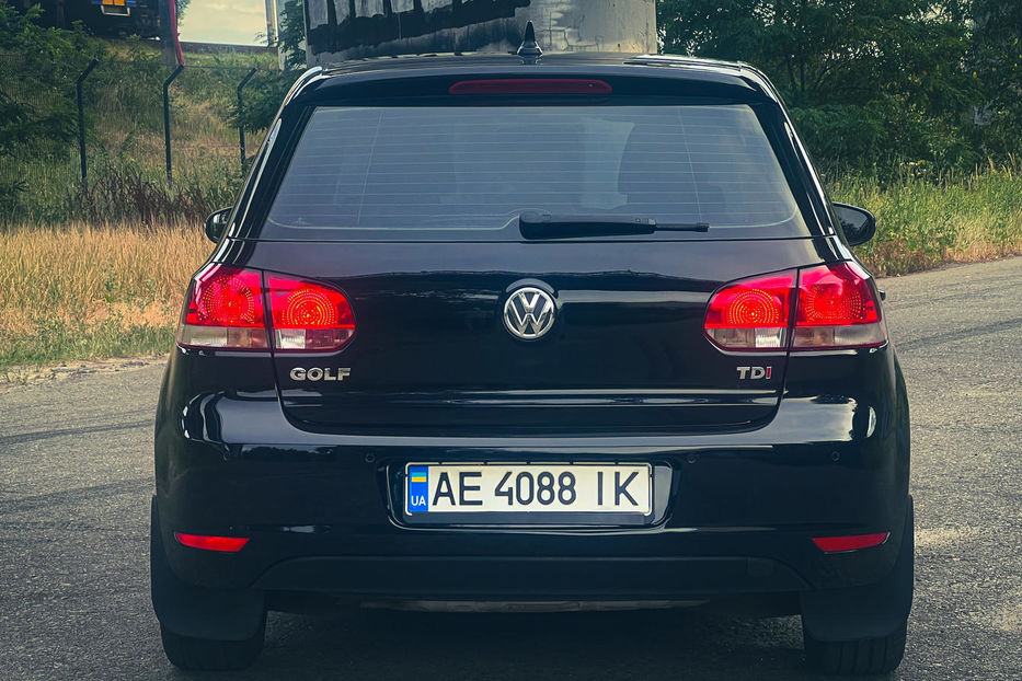 Продам Volkswagen Golf  VI 2012 года в Киеве