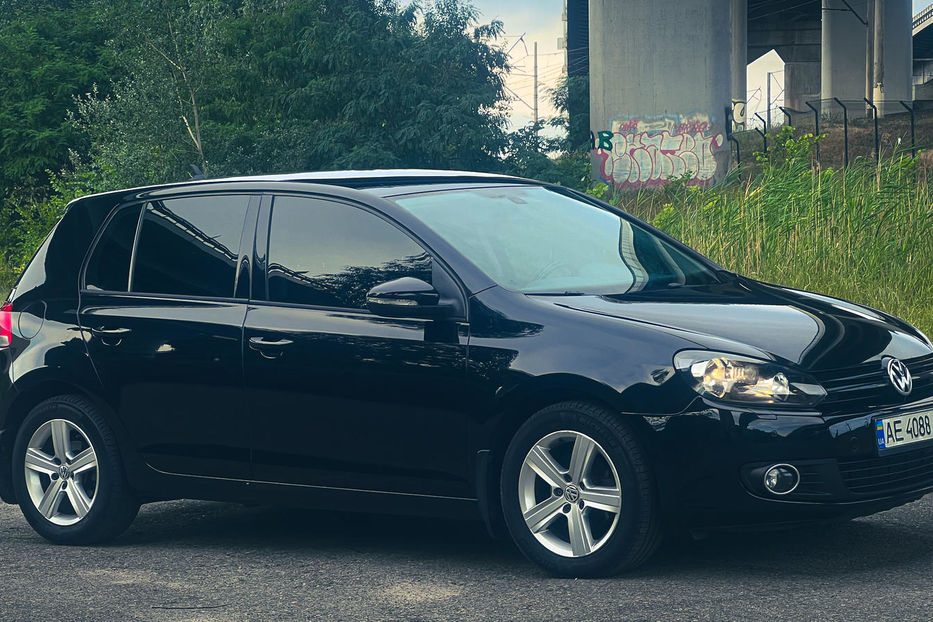 Продам Volkswagen Golf  VI 2012 года в Киеве