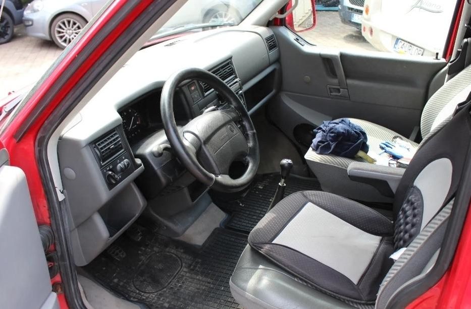 Продам Volkswagen T4 (Transporter) пасс. 2004 года в Житомире