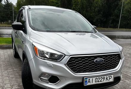 Продам Ford Escape 2018 года в г. Софиевская Борщаговка, Киевская область