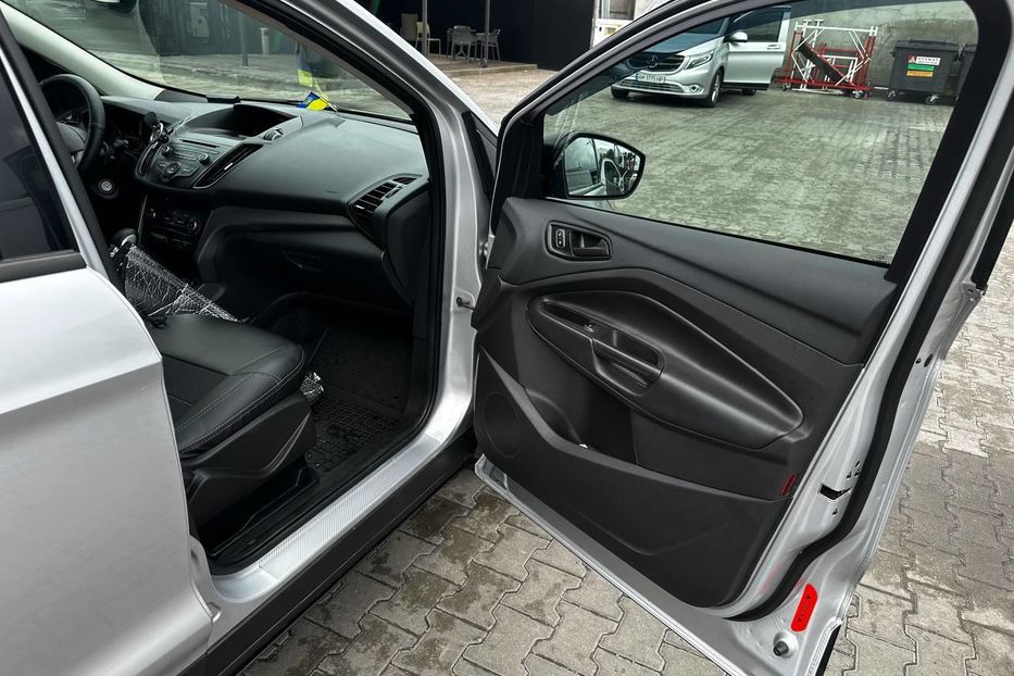 Продам Ford Escape 2018 года в г. Софиевская Борщаговка, Киевская область