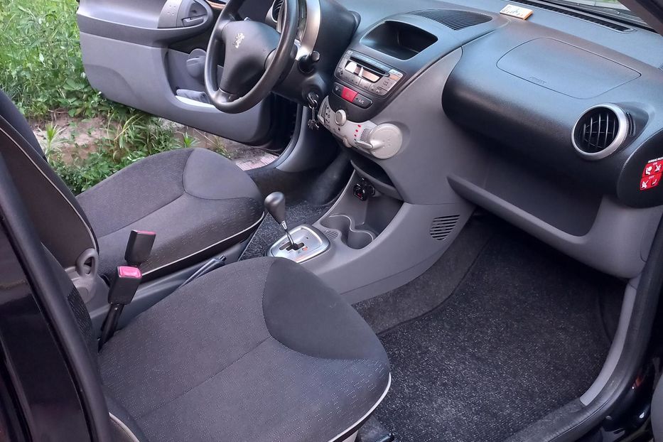 Продам Peugeot 107 2010 года в Харькове