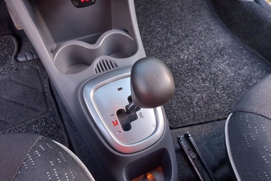 Продам Peugeot 107 2010 года в Харькове