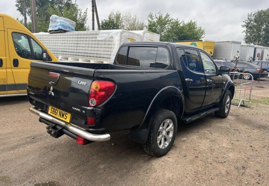 Продам Mitsubishi L 200 2010 года в Харькове