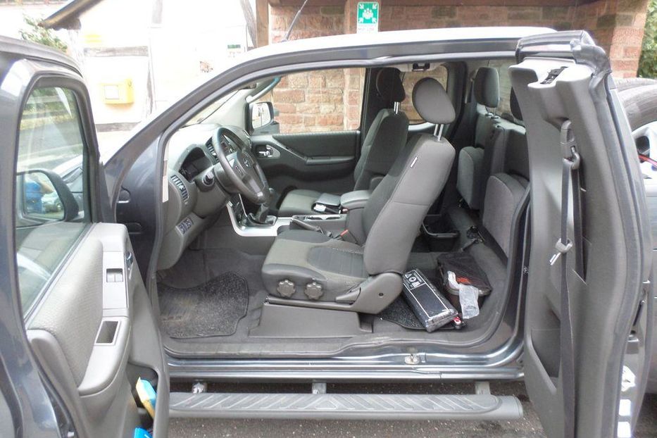 Продам Nissan Navara 2010 года в г. Харцызск, Донецкая область