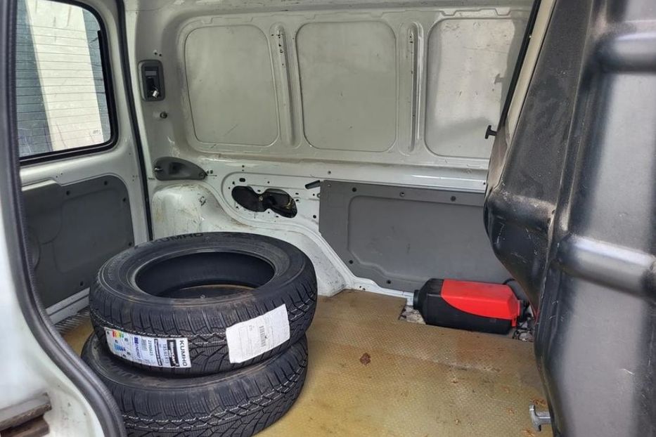 Продам Renault Kangoo груз. 2004 года в г. Покровск, Донецкая область