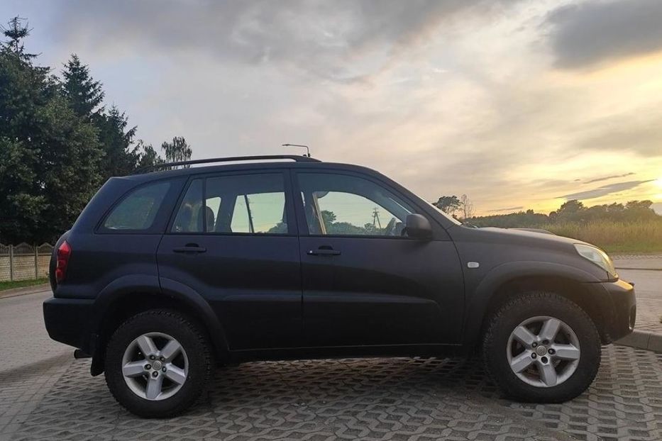 Продам Toyota Rav 4 2003 года в Киеве