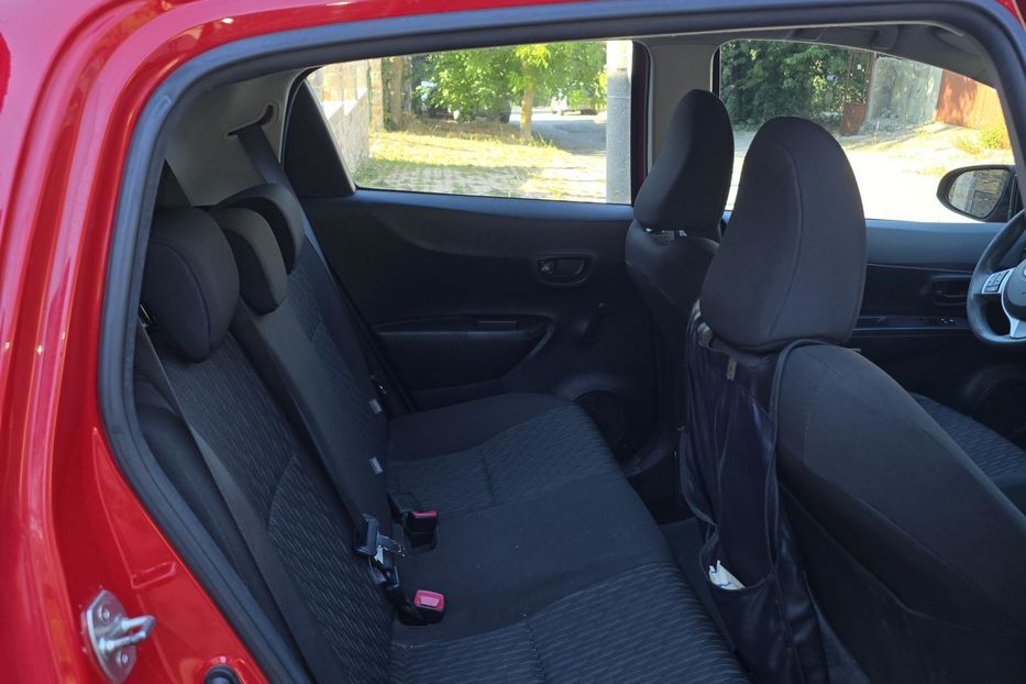 Продам Toyota Yaris 2012 года в Одессе