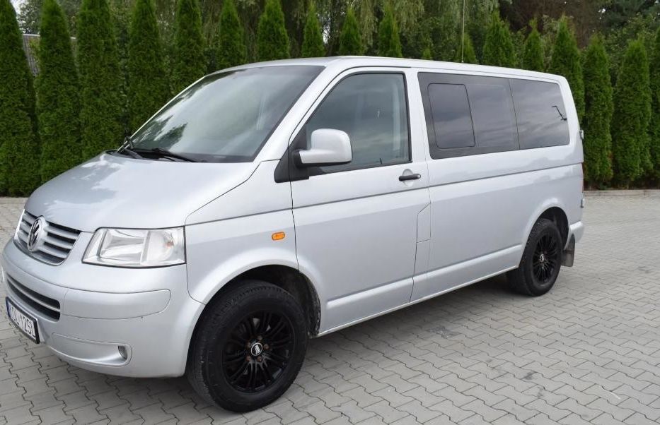 Продам Volkswagen T5 (Transporter) пасс. 2006 года в Харькове