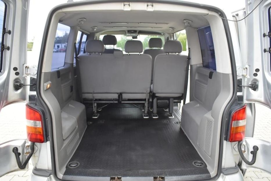 Продам Volkswagen T5 (Transporter) пасс. 2006 года в Харькове