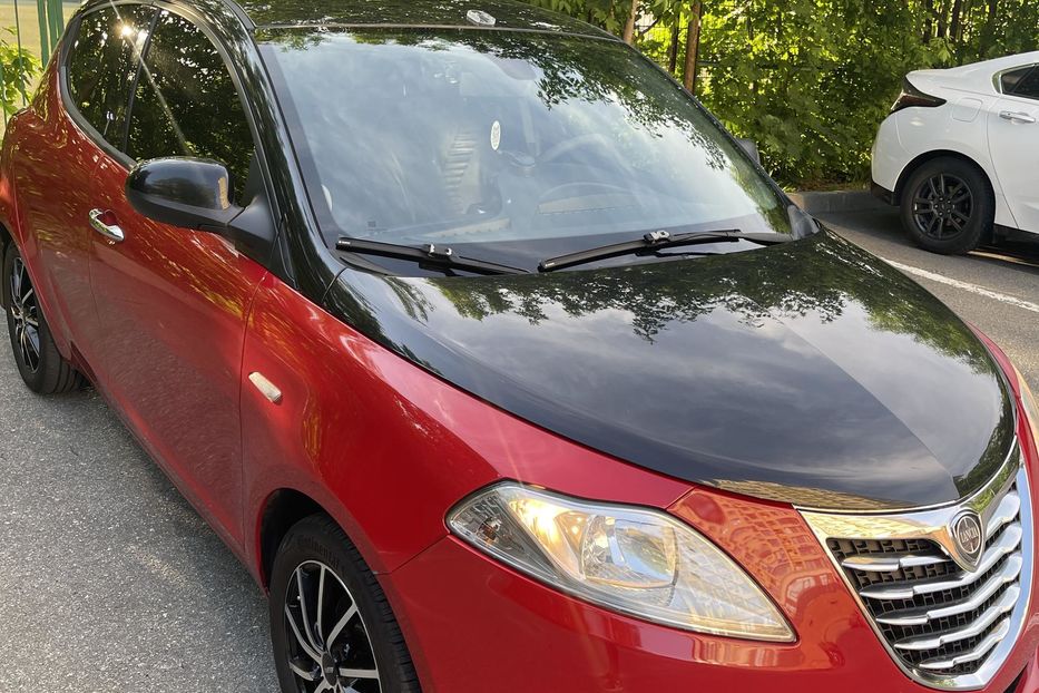 Продам Lancia Ypsilon 2012 года в Харькове