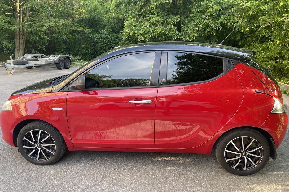 Продам Lancia Ypsilon 2012 года в Харькове