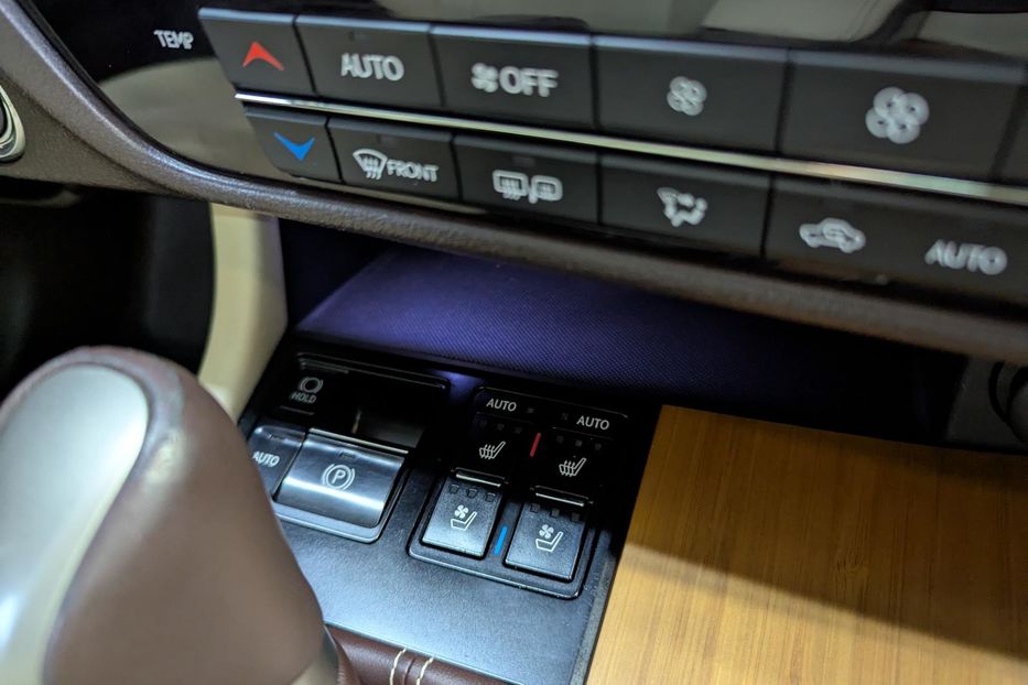 Продам Lexus RX 450  Luxury+ 2019 года в Ивано-Франковске