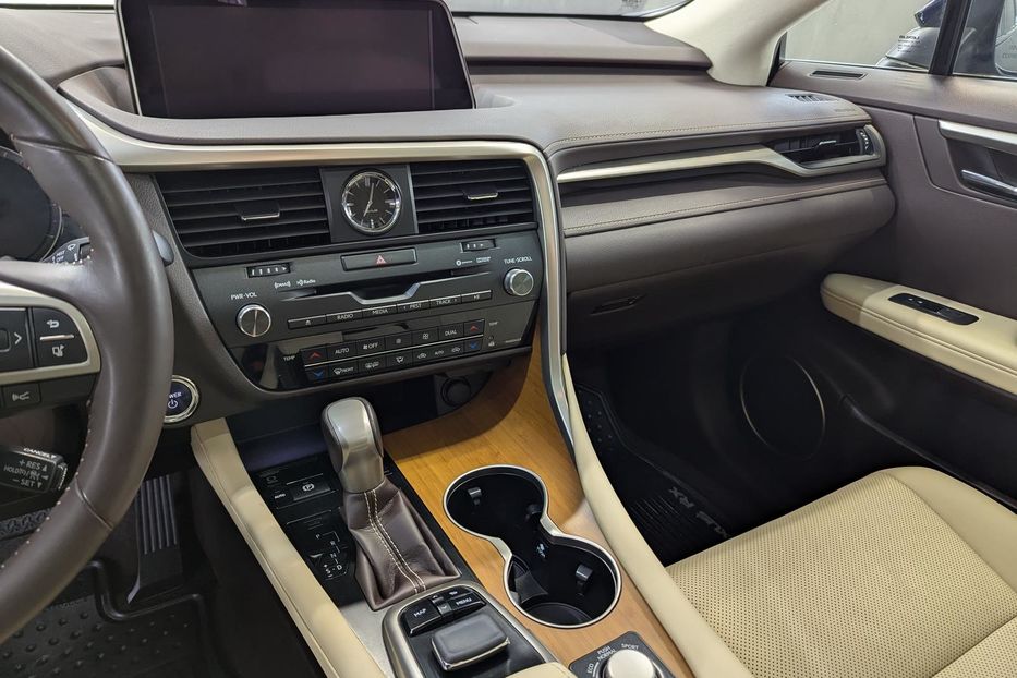 Продам Lexus RX 450  Luxury+ 2019 года в Ивано-Франковске