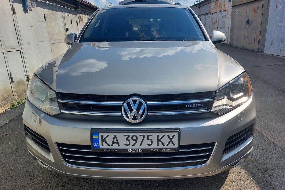 Продам Volkswagen Touareg Гибрид 2011 года в Киеве