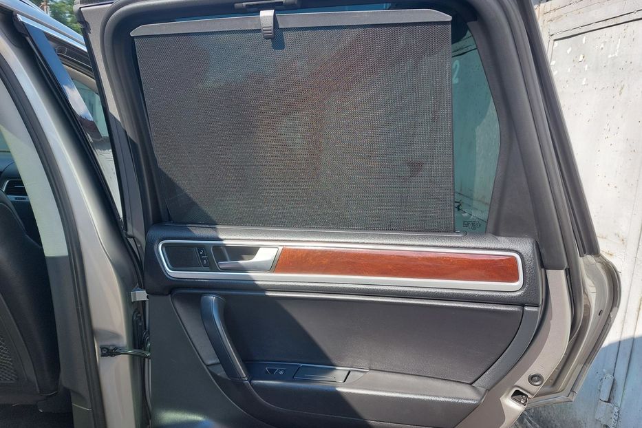 Продам Volkswagen Touareg Гибрид 2011 года в Киеве