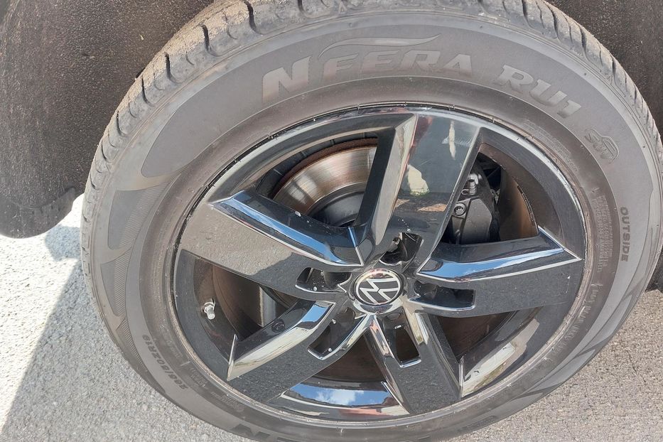 Продам Volkswagen Touareg Гибрид 2011 года в Киеве
