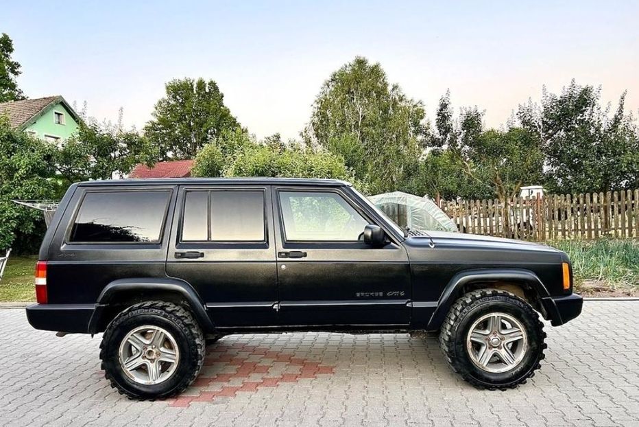 Продам Jeep Cherokee 2000 года в Виннице