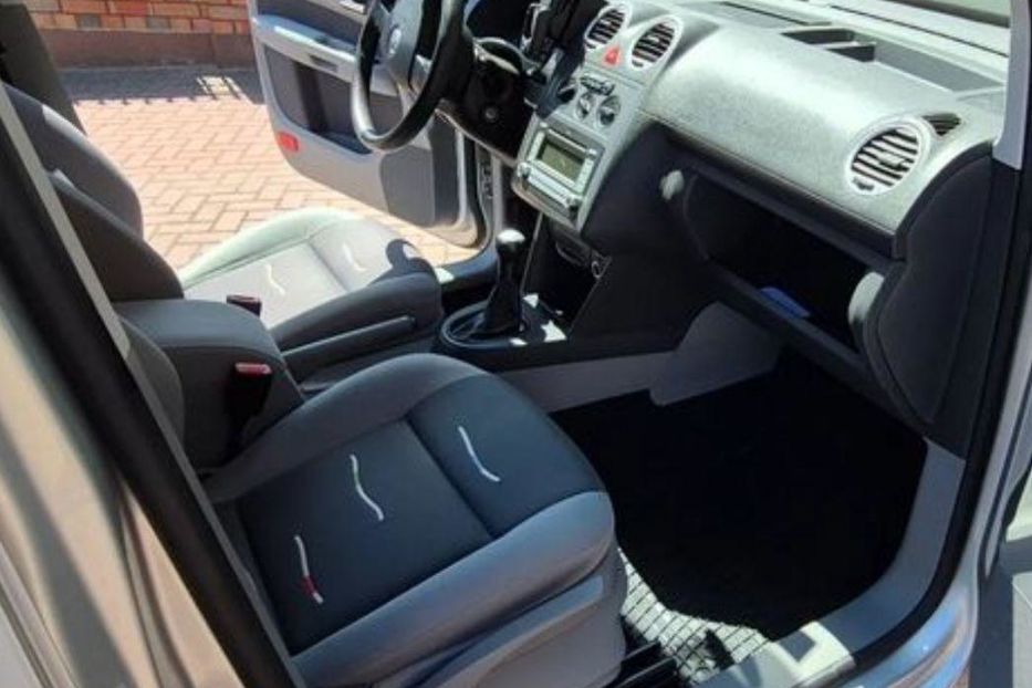 Продам Volkswagen Caddy пасс. 2009 года в г. Новоазовск, Донецкая область