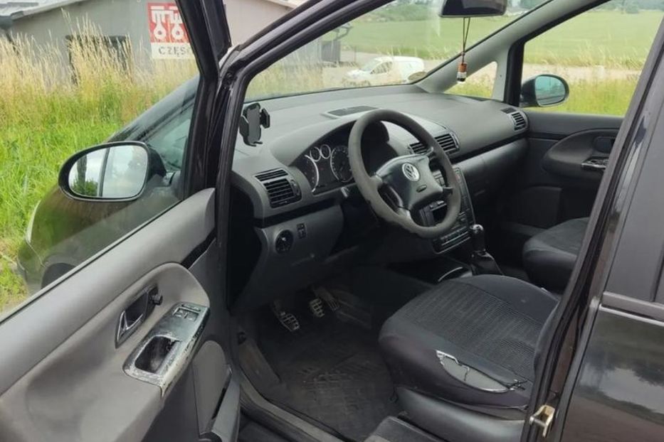 Продам Volkswagen Sharan 2004 года в Ивано-Франковске