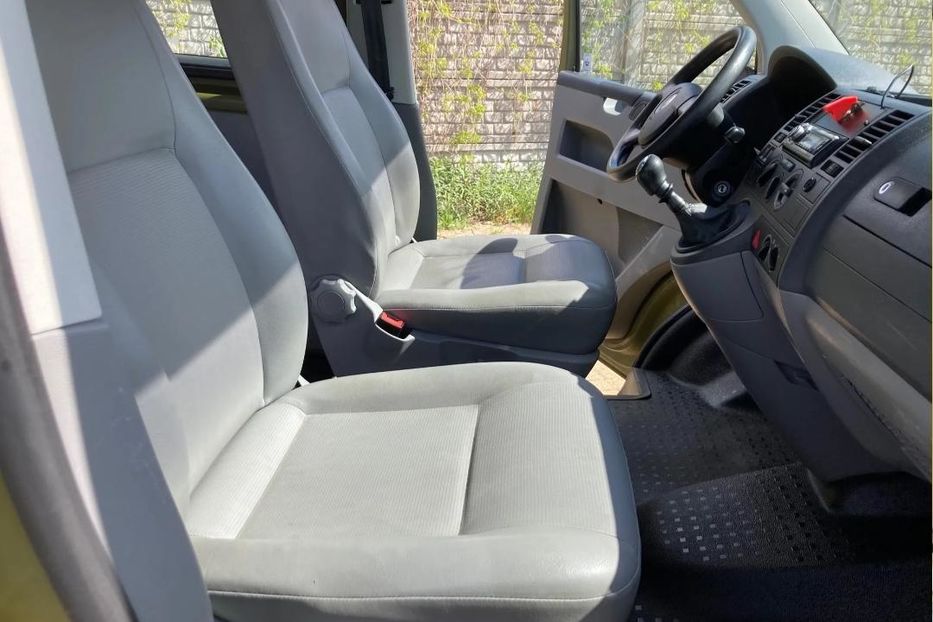 Продам Volkswagen T4 (Transporter) пасс. 2006 года в Донецке