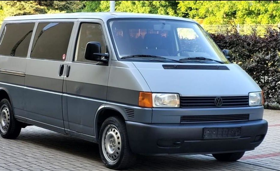 Продам Volkswagen T4 (Transporter) пасс. 1997 года в г. Халтурино, Полтавская область