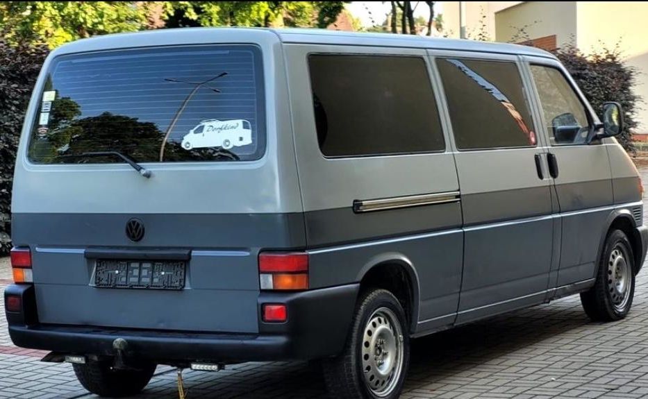 Продам Volkswagen T4 (Transporter) пасс. 1997 года в г. Халтурино, Полтавская область