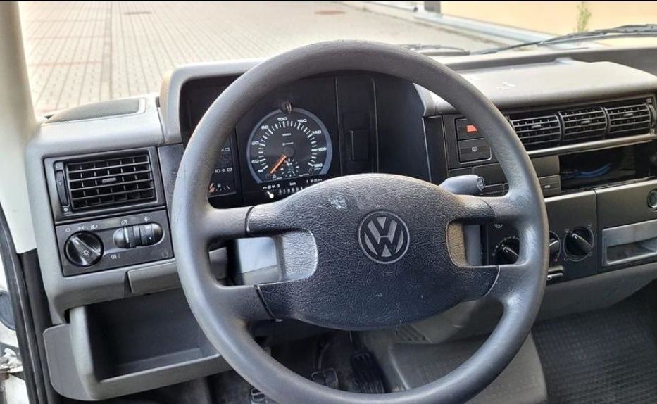 Продам Volkswagen T4 (Transporter) пасс. 1997 года в г. Халтурино, Полтавская область