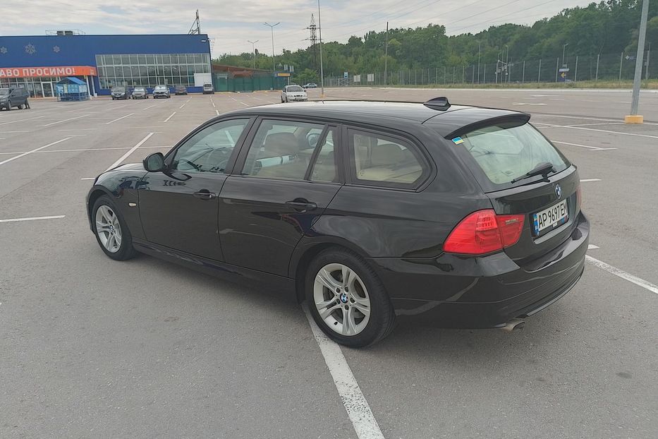 Продам BMW 320 318d 2011 года в Запорожье