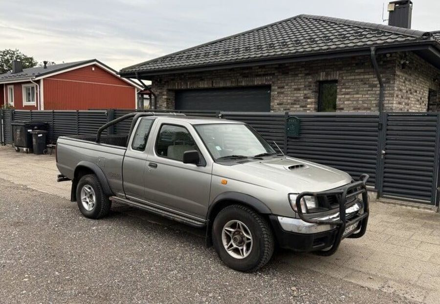 Продам Nissan King Cab 2000 года в Донецке