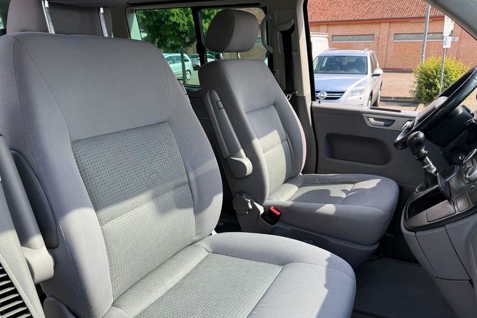 Продам Volkswagen T5 (Transporter) пасс. 2007 года в Одессе