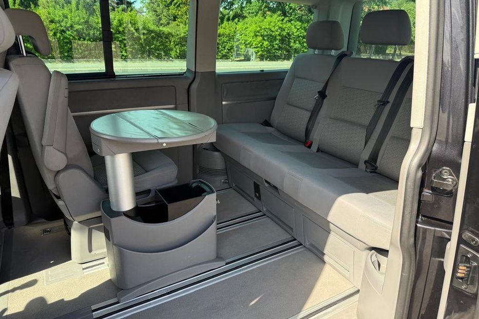 Продам Volkswagen T5 (Transporter) пасс. 2007 года в Одессе
