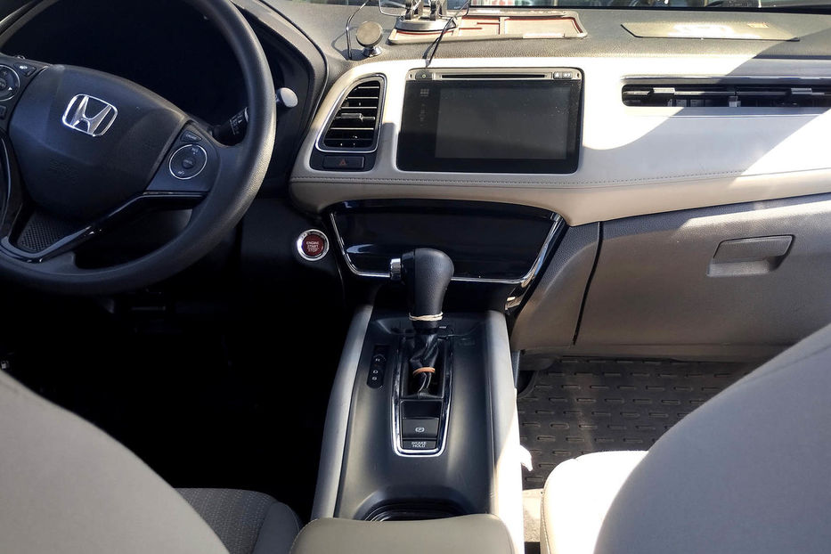 Продам Honda HR-V EX 2017 года в Львове