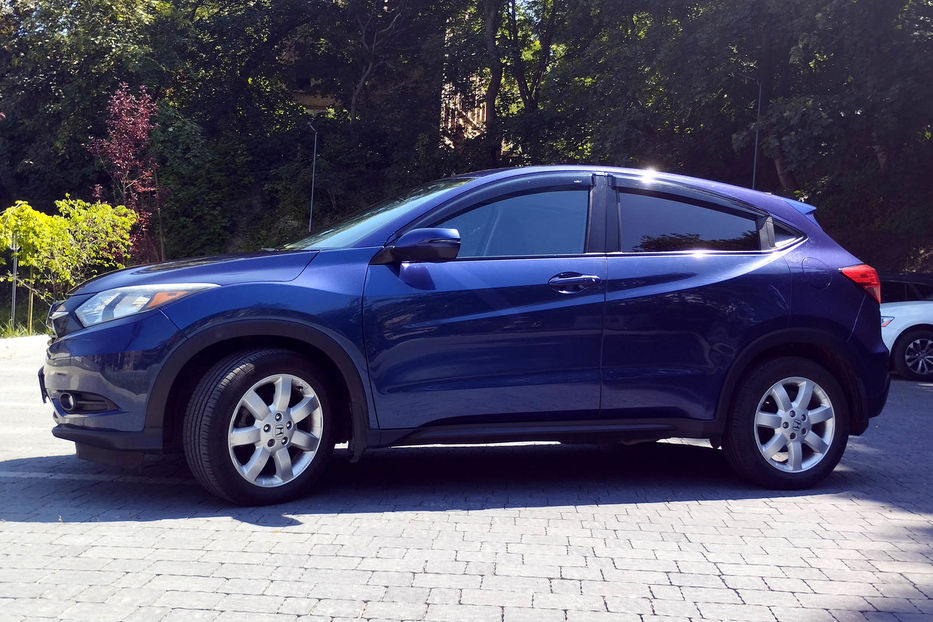 Продам Honda HR-V EX 2017 года в Львове
