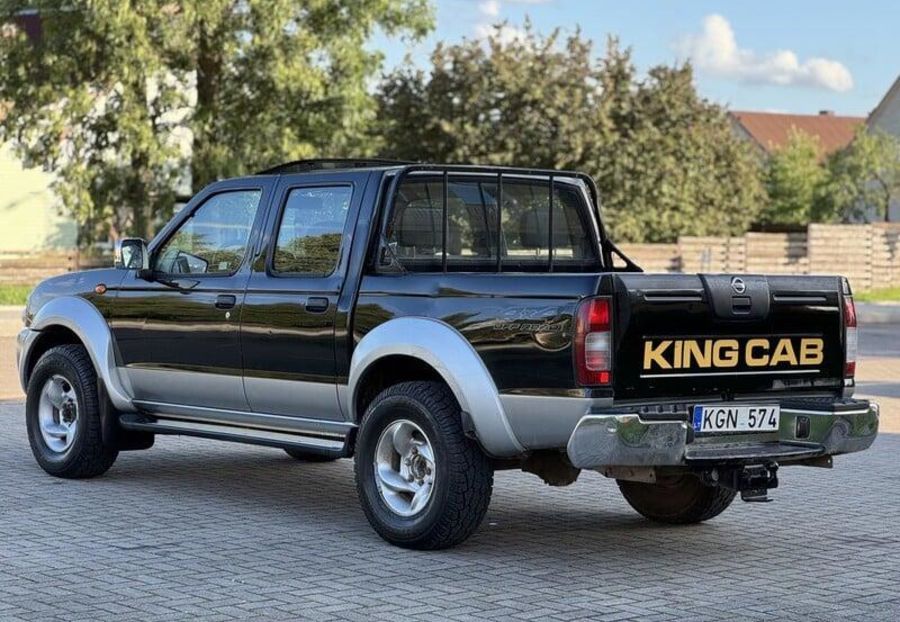 Продам Nissan Navara 2004 года в Сумах