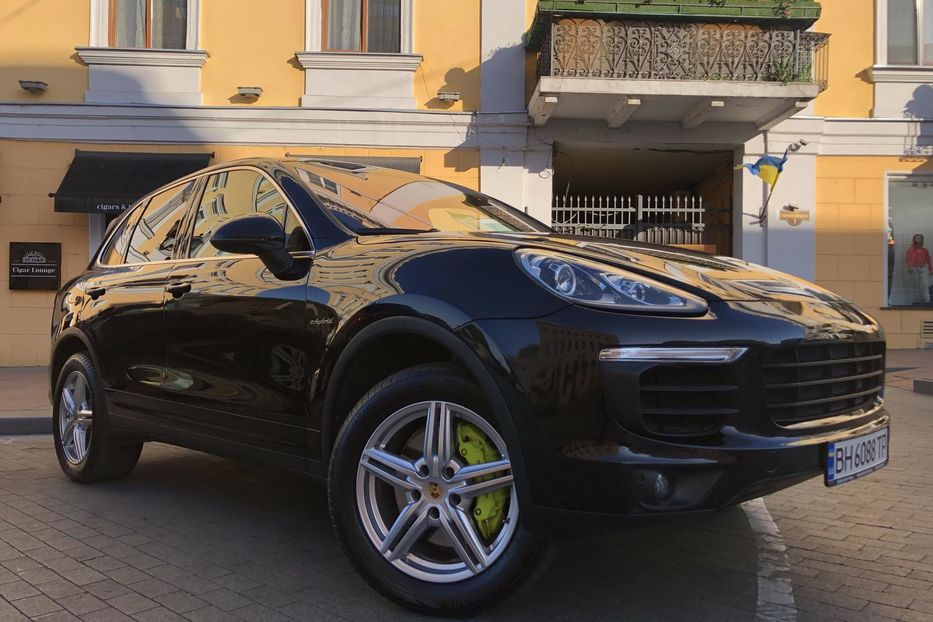 Продам Porsche Cayenne ОБСЛУЖЕННАЯ У ОФИЦИАЛОВ  2016 года в Одессе