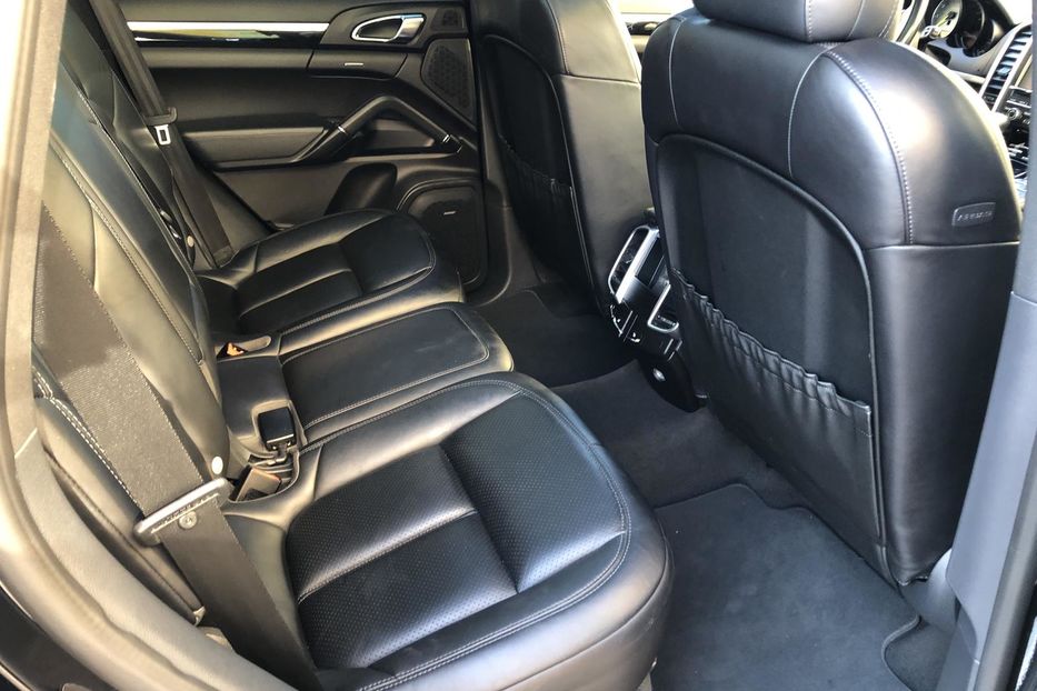 Продам Porsche Cayenne ОБСЛУЖЕННАЯ У ОФИЦИАЛОВ  2016 года в Одессе
